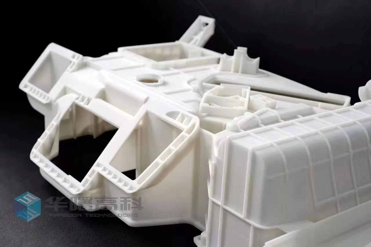 白色尼龙材料打印